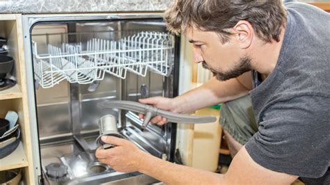 Geschirrspüler Reparaturtipps: Geschirrspülmaschine nicht reinigen
